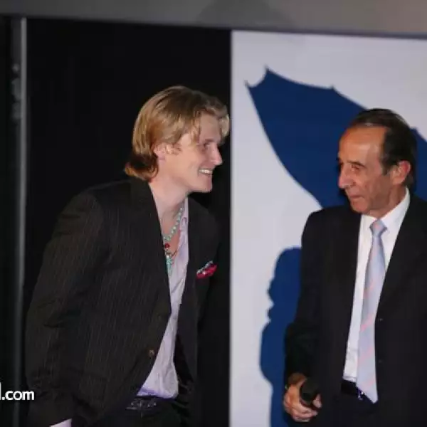 Alexander Acha,Jesús Luege