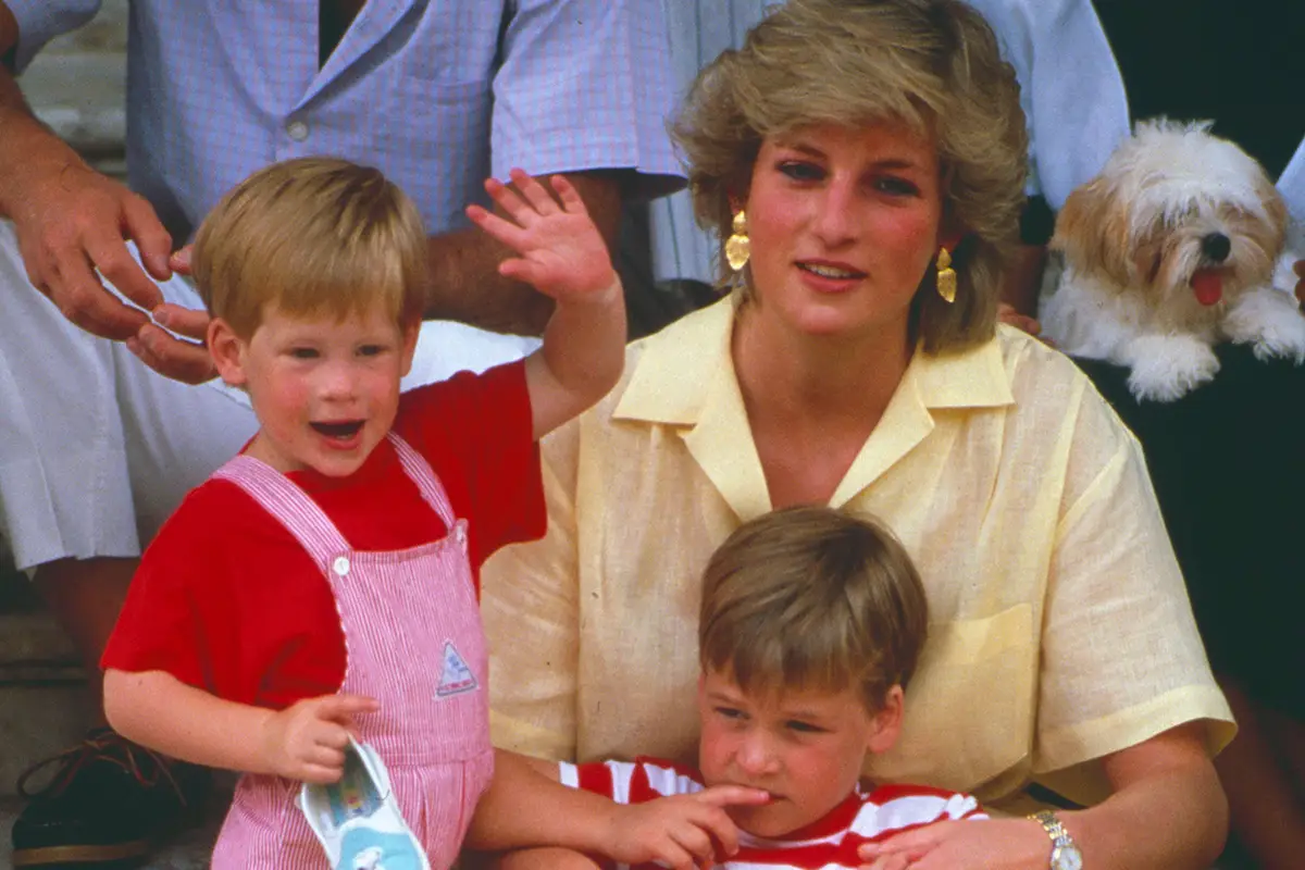 British royals on holiday in Majorca, Spain - Aug 1987