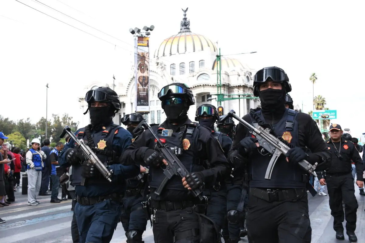 Policias-Eje-Central.jpg