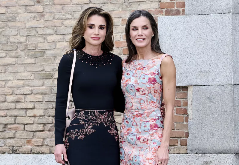 Rania de Jordania y Letizia en el Patrimonio Nacional, en Madrid. 