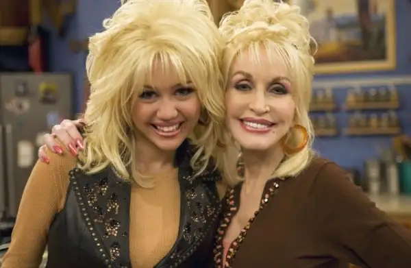 Miley Cyrus y Dolly Parton 