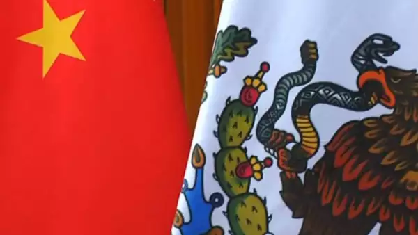 Banderas China y M�xico