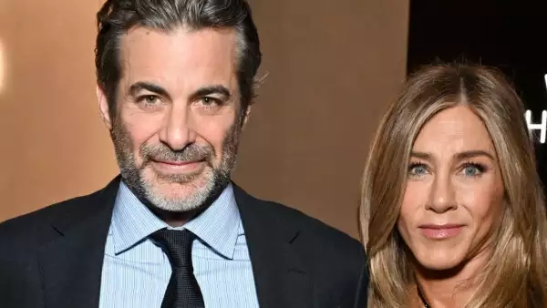 Jennifer-Aniston-Jim-Curtis-como-se-conocieron