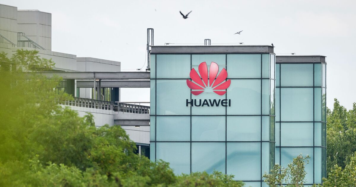 Huawei, Alibaba y Tencent, los aliados de China en la guerra tecnológica con EU

Aunque Nvidia busca volver a exportar sus chips de IA al gigante asiático, el gobierno chino ya tiene en curso una estrategia para no depender de EU otra vez.