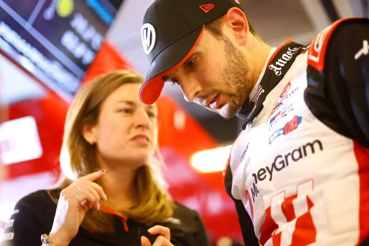 Haas nombra por primera vez en F1 a una mujer como ingeniera de carrera