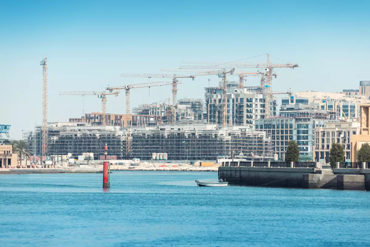 Mexicanos apuestan por el extranjero para proteger su patrimonio: lugares donde más invirtieron en 2025 