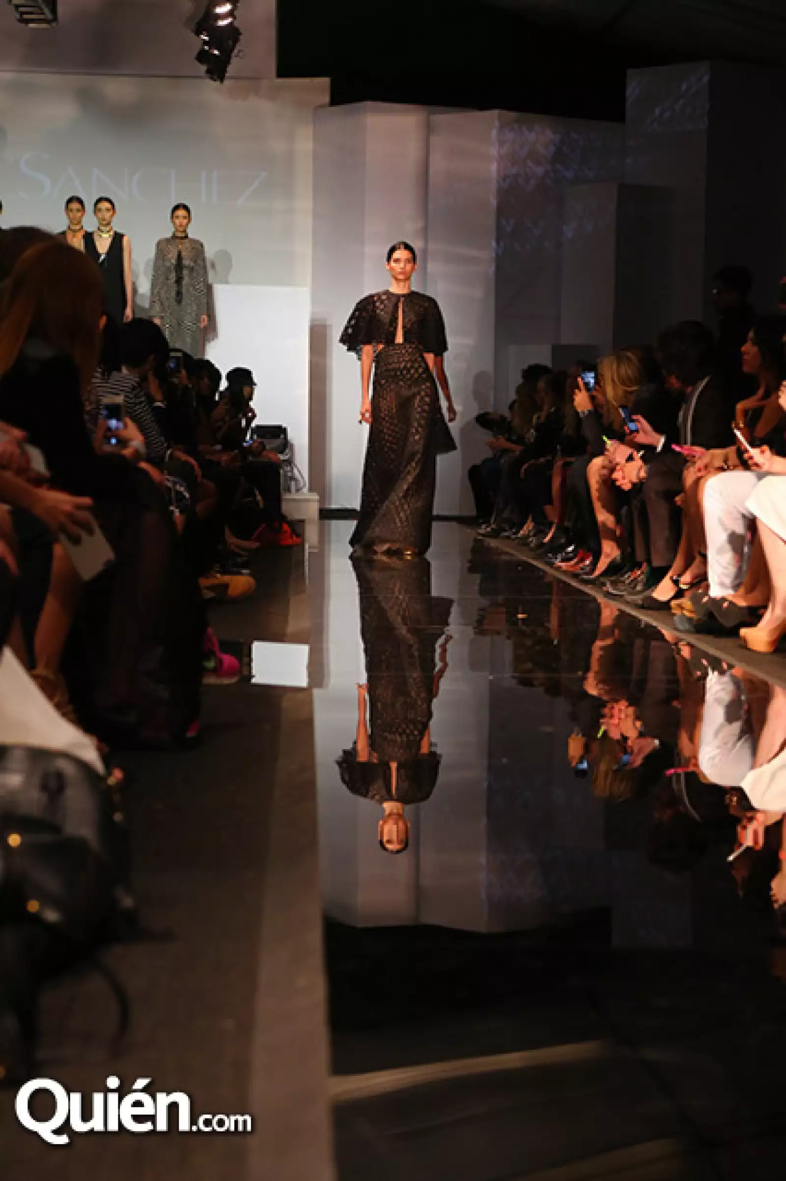 Colección Ángel Sánchez. Final Elle México Diseña.