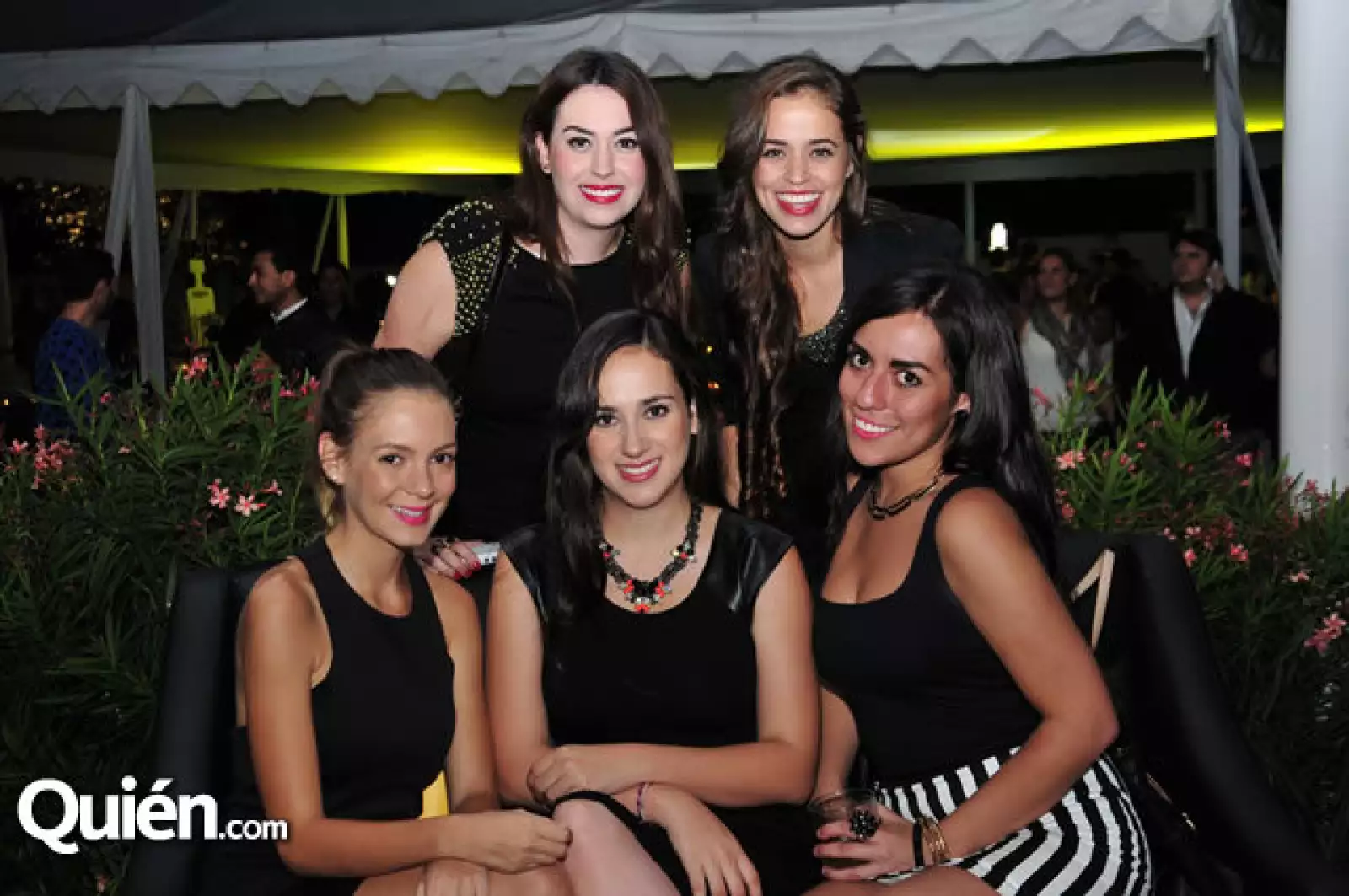 Natalia Montes, Sofía Velasco, Sofía Lombell, Natalia del Toro y Karla Cuéllar