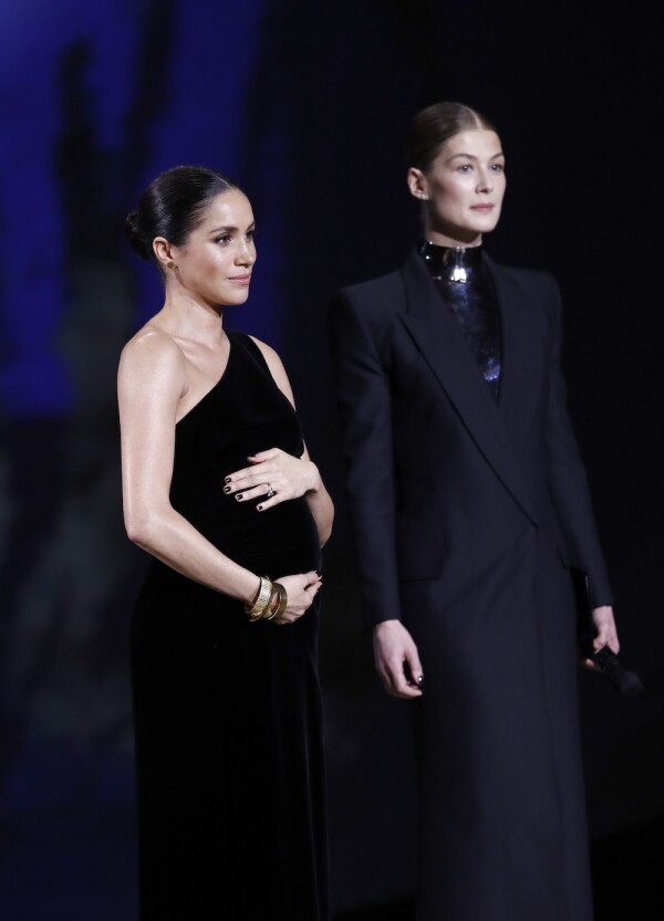 The Fashion Awards 2018 In Partnership With Swarovski - Show