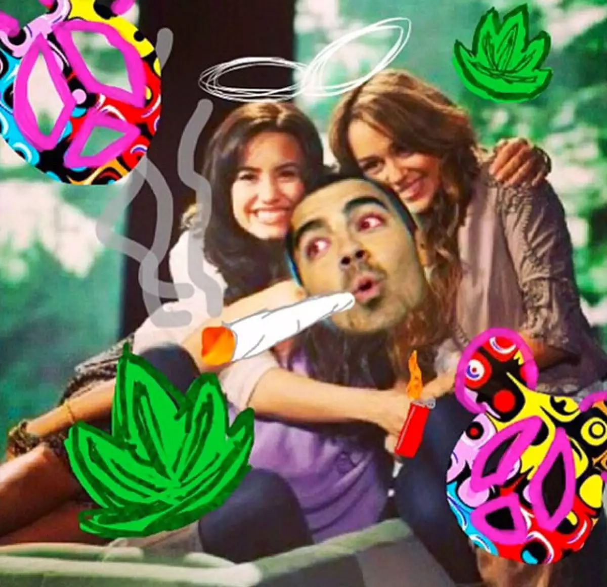 Demi también celebró el día con un throwback.