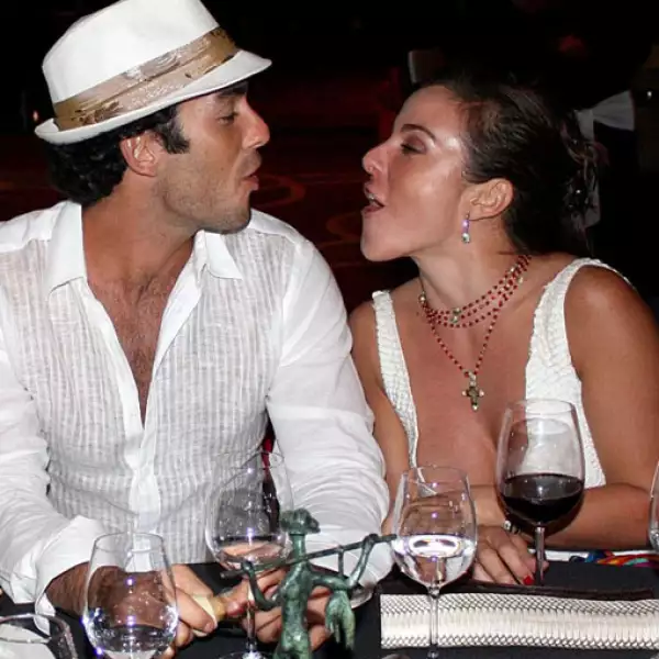 Kate y Aarón instalaron su residencia de casados en Los Ángeles, California.