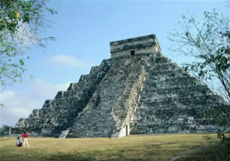 La Pirámide  de Kukulcán, uno de los principales centros centros ceremoniales de los mayas. (Foto: Photos to Go)