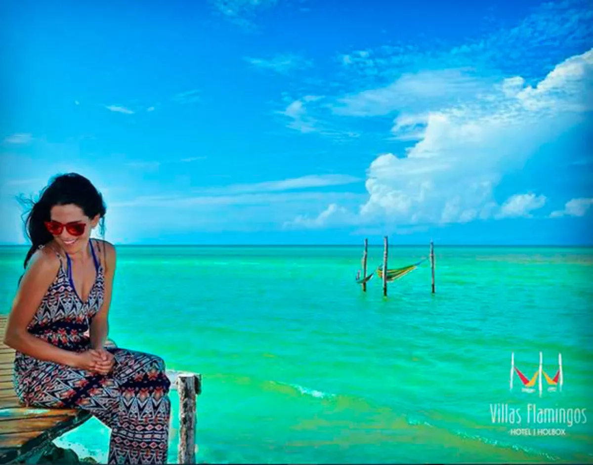 La actriz complació a sus fans con bellas postales.