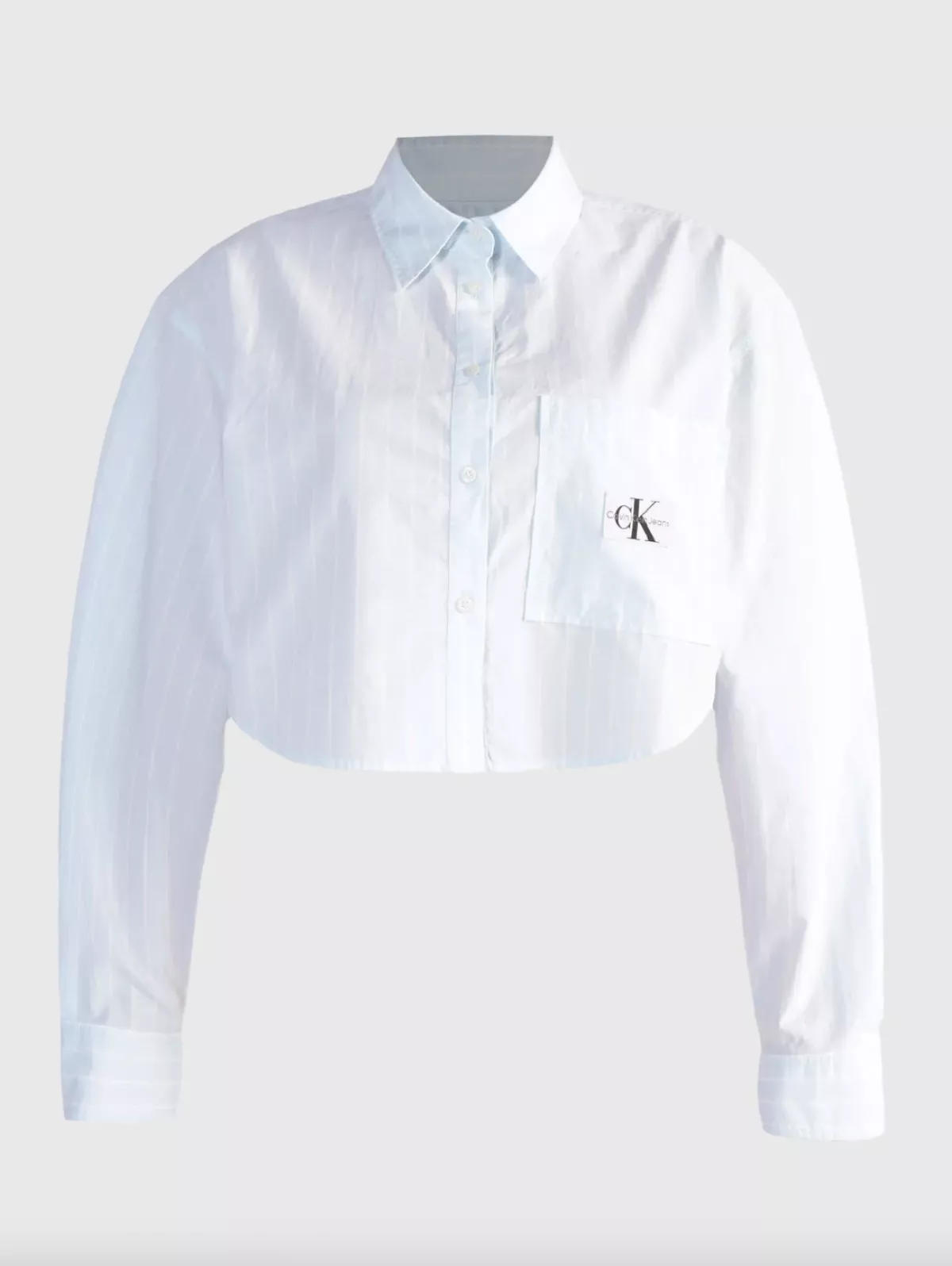  Danna usa Calvin Klein en su último video 