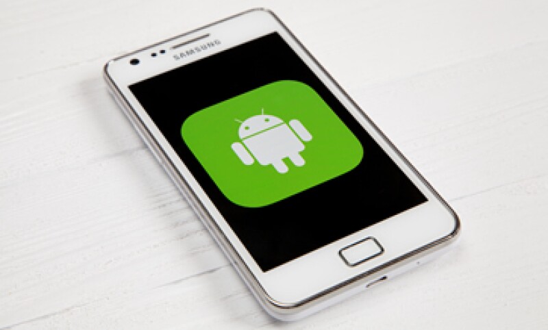 La investigación determinará si Google dice a los fabricantes de teléfonos cómo deben aparecer sus aplicaciones (Foto: Shutterstock)