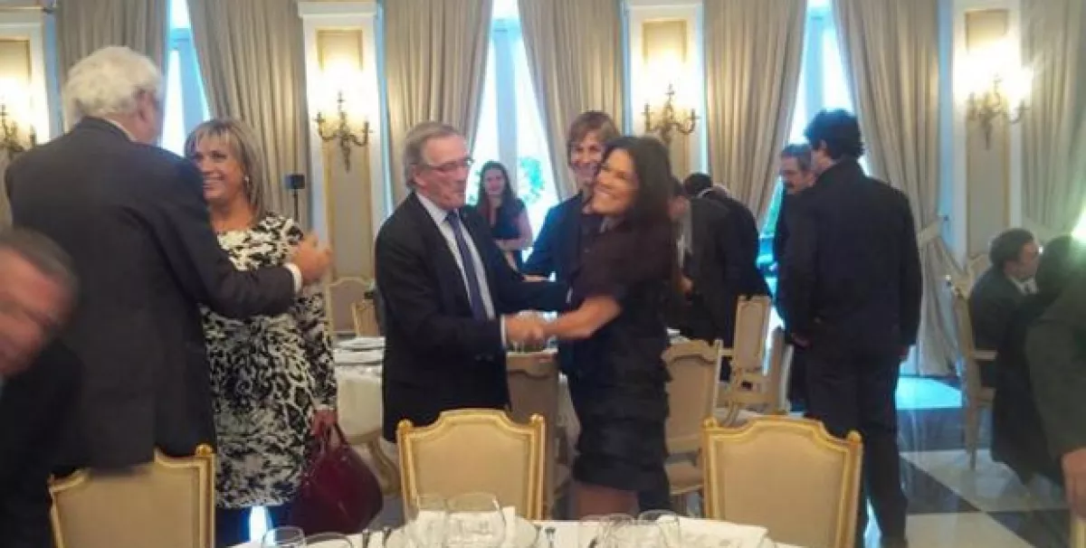 El alcalde Xavier Trias con la conductora.