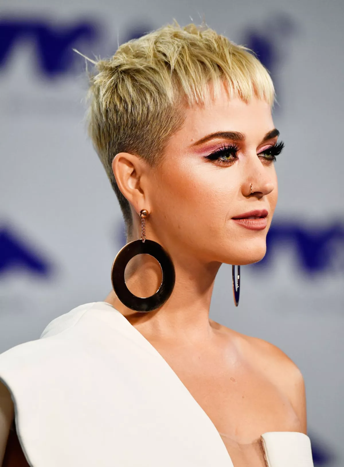 Pixie-pelo-grueso-celebs-8