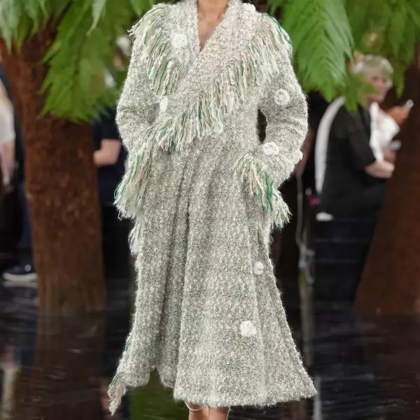 Christian Dior HC F26 022.jpg