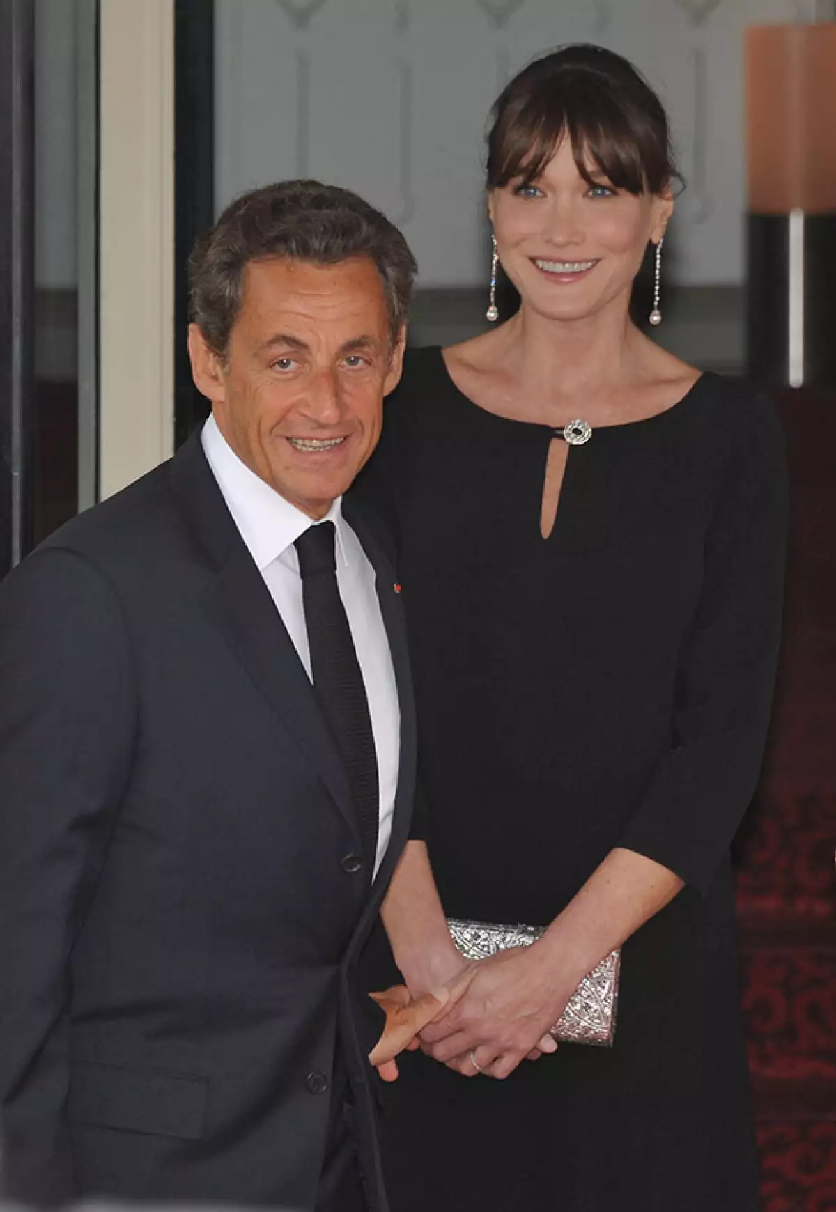 La ex modelo confiesa en una entrevista a la revista ELLE que si su marido, el expresidente francés Nicolas Sarkozy, le fuese infiel tomaría medidas "extremas" para vengarse.