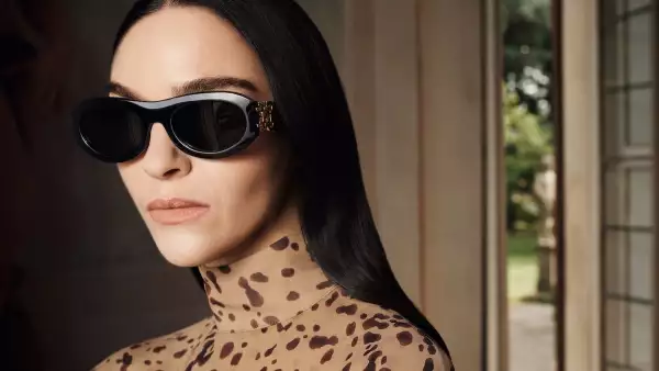 Estas gafas de Ferragamo tienen todo el vibe del 2026 y AMAMOS
