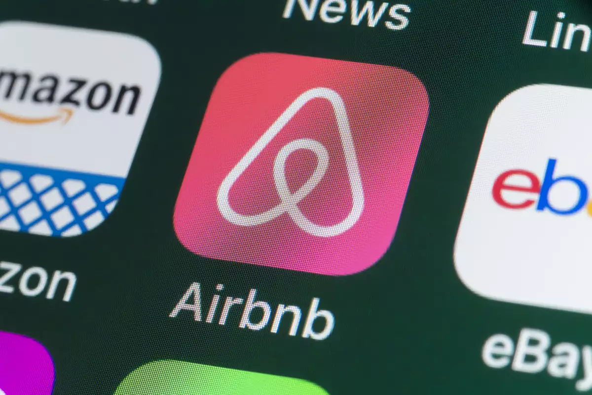 acciones-airbnb-suben