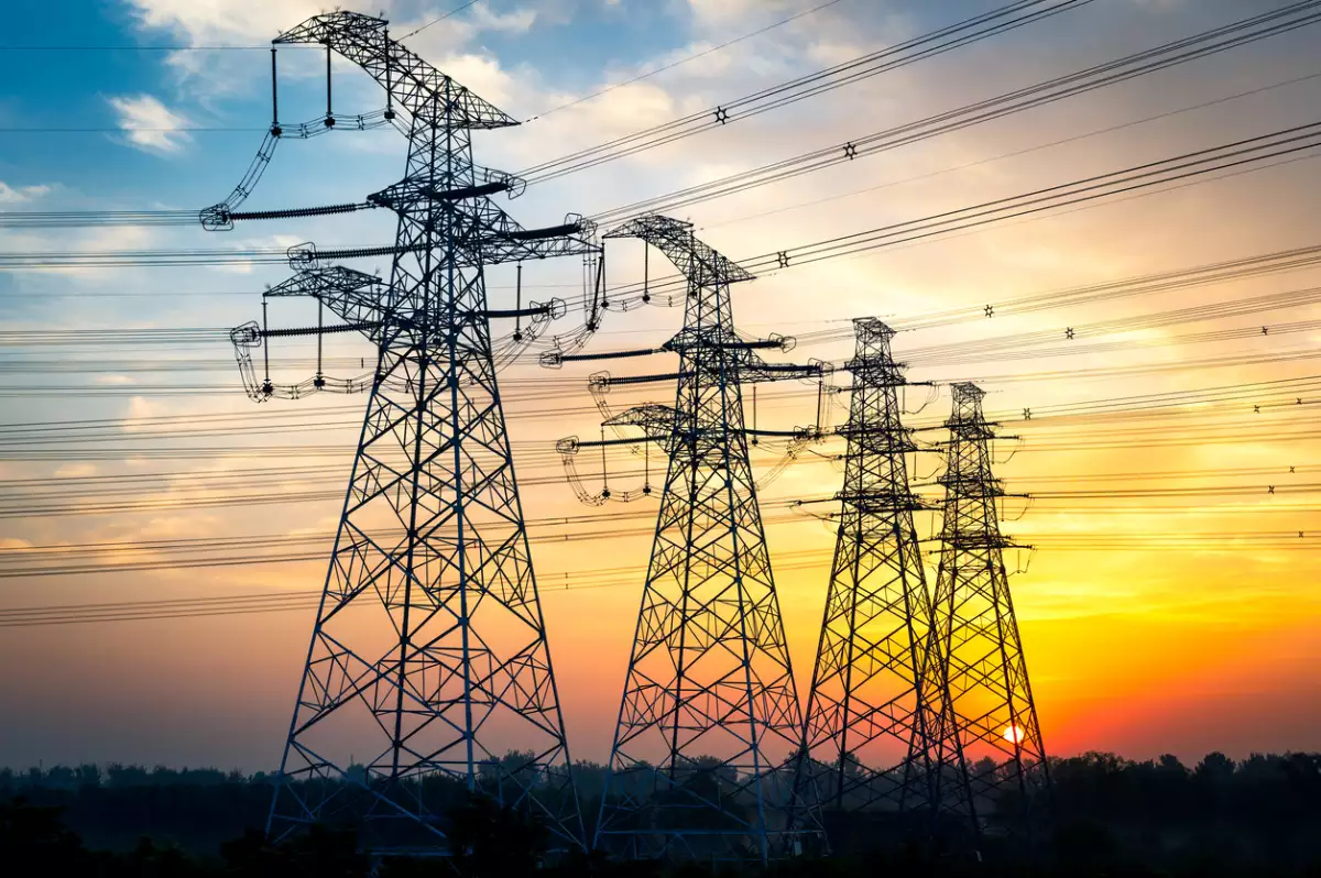 Incremento en combustóleo y diésel disparan gasto eléctrico de CFE