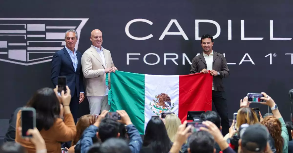 Checo-Perez-y-Carlos-Slim-Domit.jpg