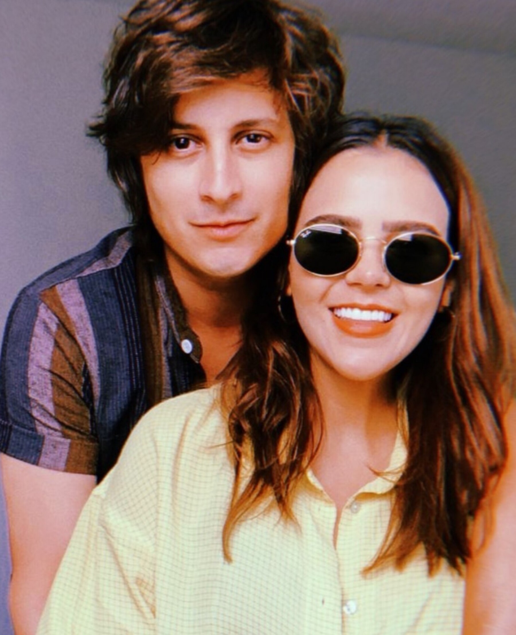 Yuya Deja Atras A Su Ex Y Presume A Su Nuevo Novio El Cantante Siddhartha Por estos artistas se logrado una gran cantidad de melodias muy agradable que a cualquiera enamora con su letras con una trascendencia de su discografia por que zoe expresa. ex y presume a su nuevo novio