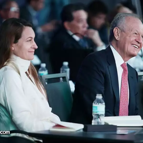 Claudia Madrazo y Roberto Hernandez