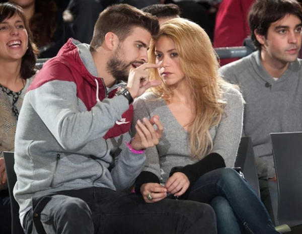 Shakira aseguró que antes de grabar el video de Rihanna, tuvo que contar con la aprobación de Piqué.