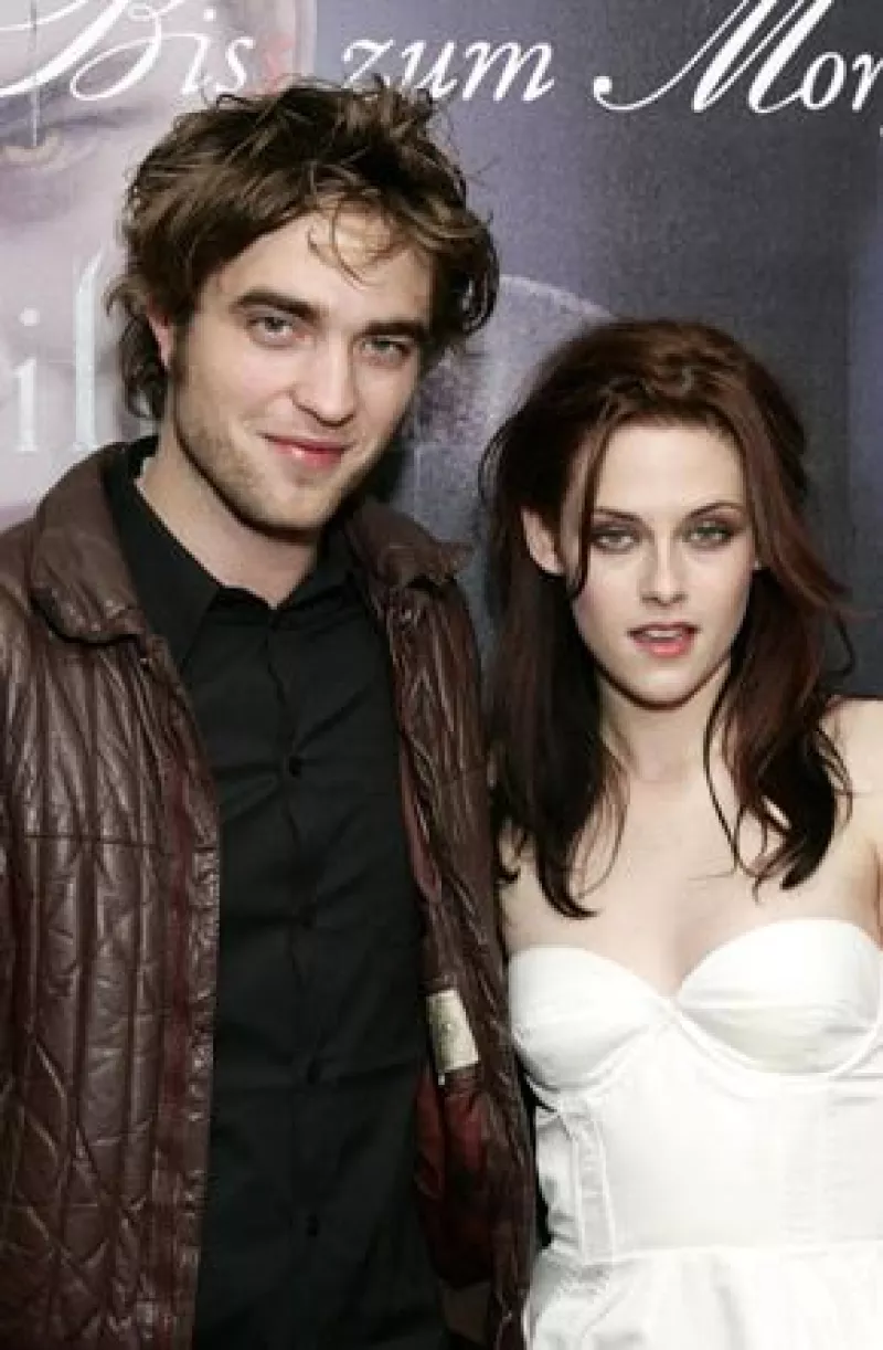 Robert Pattinson y Kristen Steward saben que tienen un mayor compromiso en ‘Luna Nueva’.