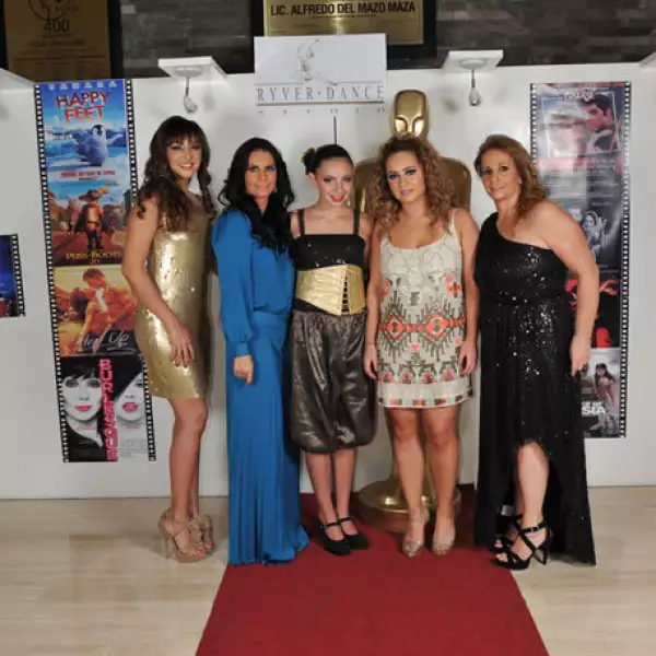 Mariela Roldán,Jackie Shamah,Esther Penhos,Becky y Raquel Segall