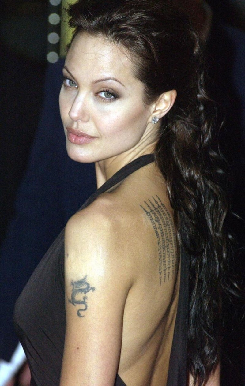 Angelina Jolie se convirtió en la rompe hogares por excelencia.