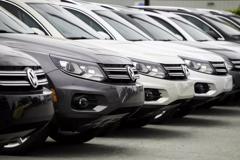 New Volkswagen Tiguan Vehicles in a Row
