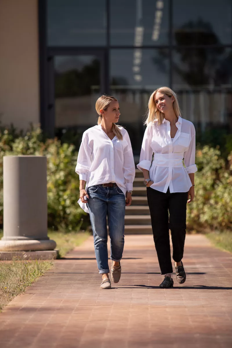 Carolina e Camilla Cucinelli --.jpg