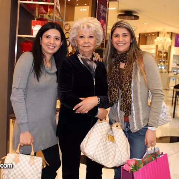 Alma,Margarita y Liz Garcia.