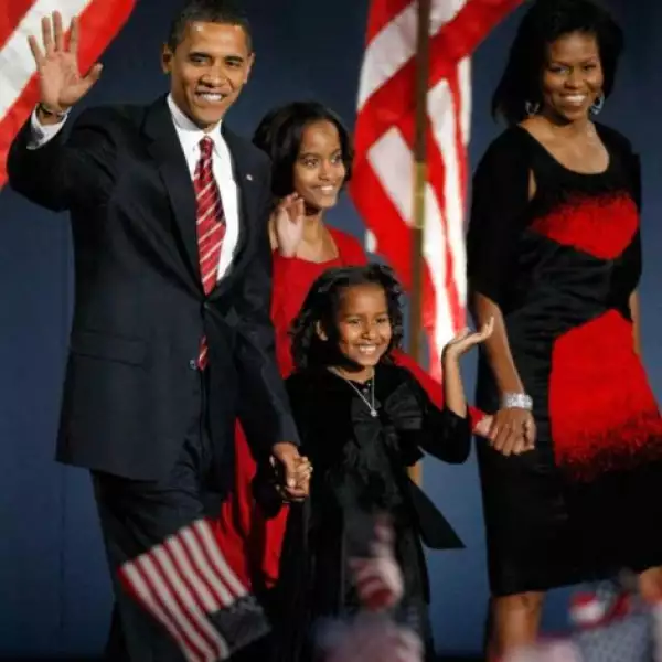 Como era de esperarse, la familia Obama desbordaba felicidad durante la fiesta que se organizó para celebrar su triunfo en el Grant Park, en Chicago.