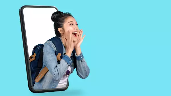 super-follows-twitter