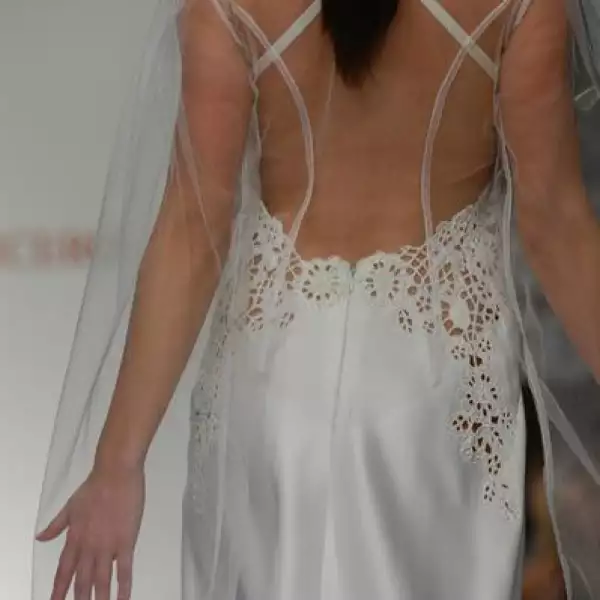 MBF Pasarela Eduardo Lucero