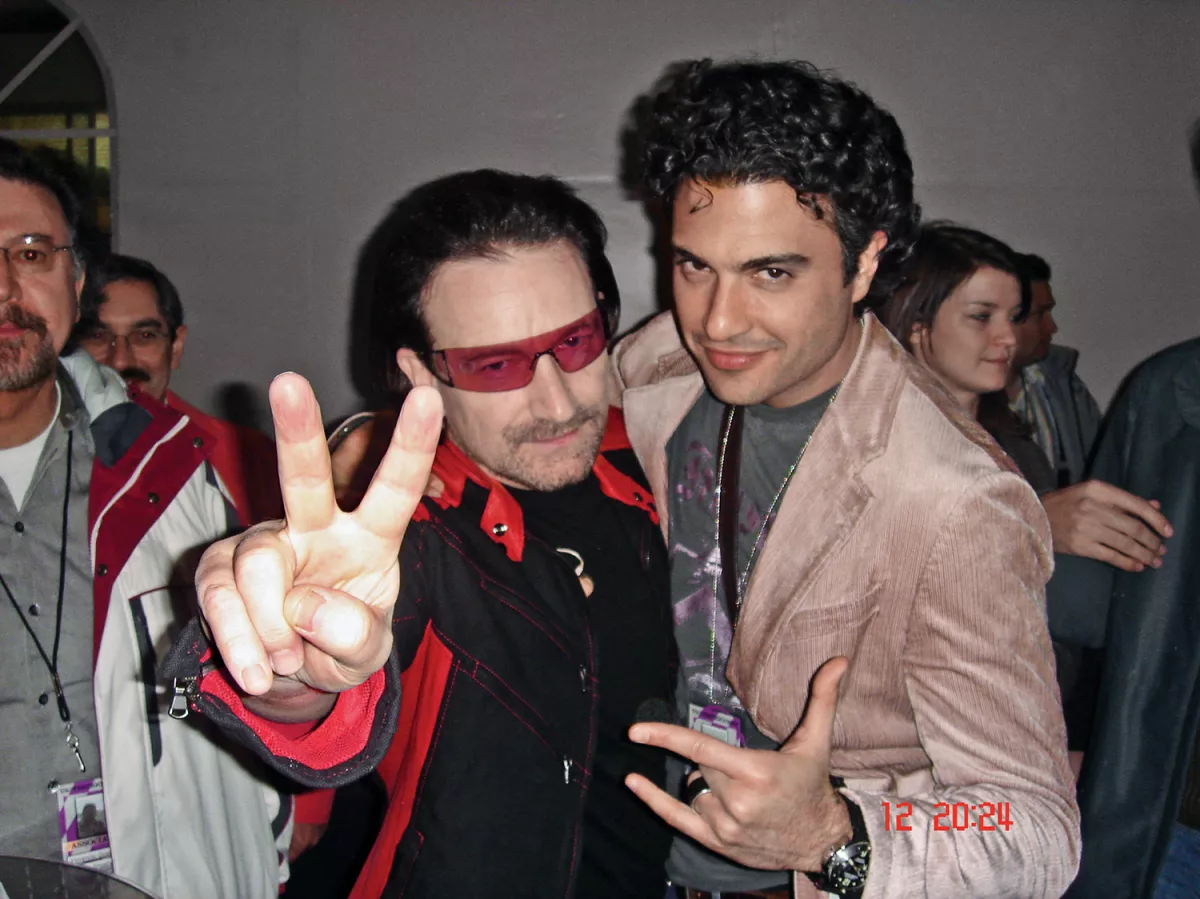 Bono con Jaime Camil