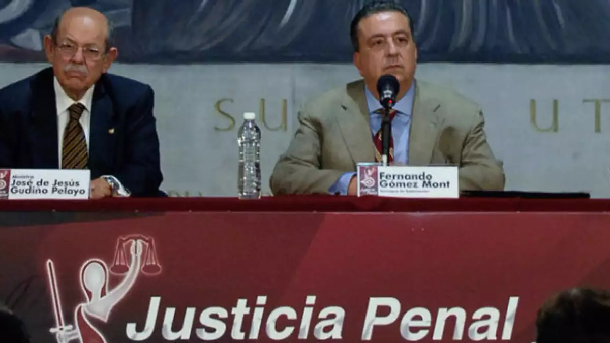 El secretario de gobernación en la clausura del foro