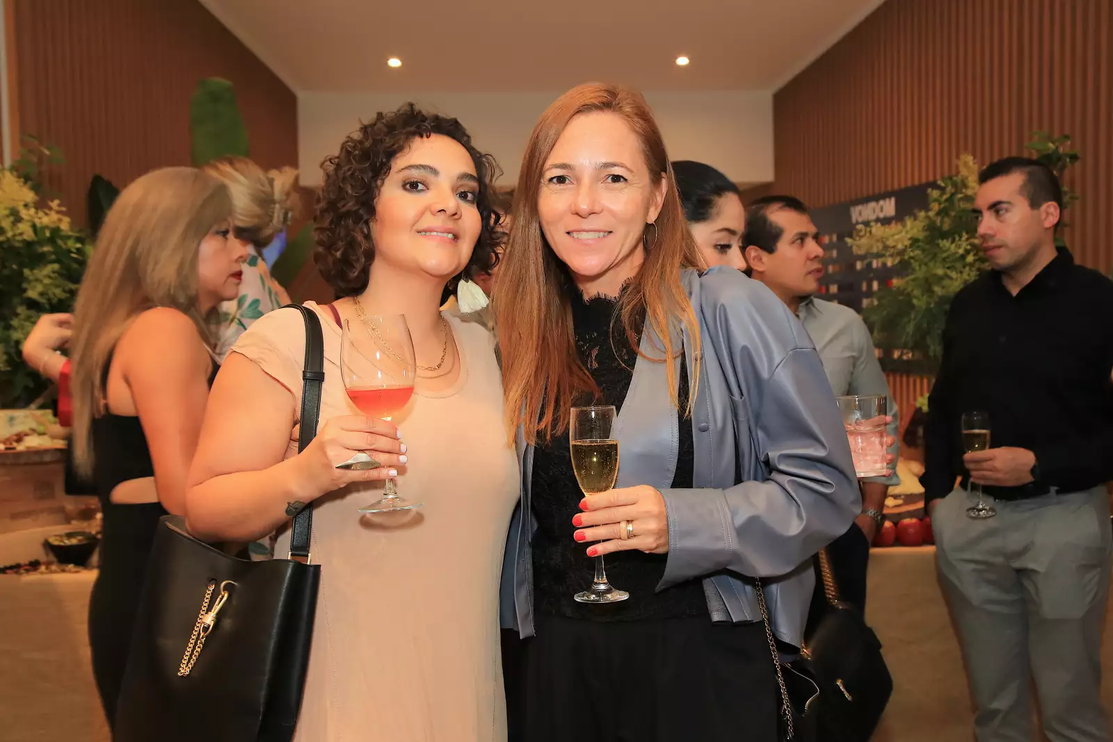 Aida Casis y Helena Lillo