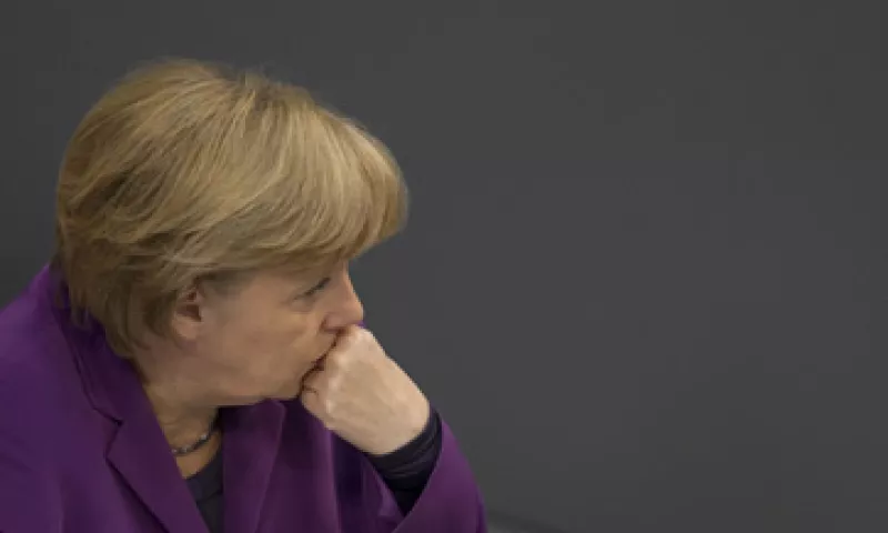 La canciller alemana Angela Merkel se ha opuesto a crear un bono europeo conjunto. (Foto: Reuters)
