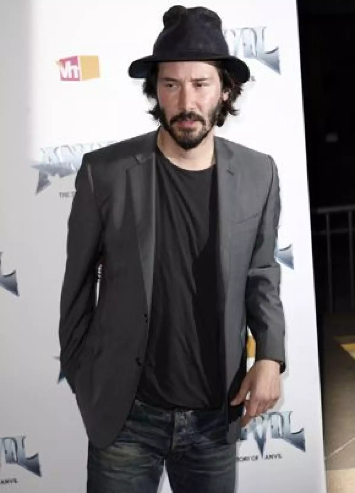El empresario Leonardo Farkas desistió del proyecto porque las condiciones que conversó en Chile con el actor eran sustancialmente diferentes a las que se expresaron en el contrato final.