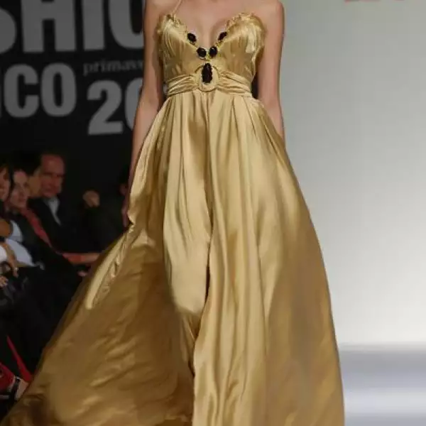 MBF Pasarela Eduardo Lucero