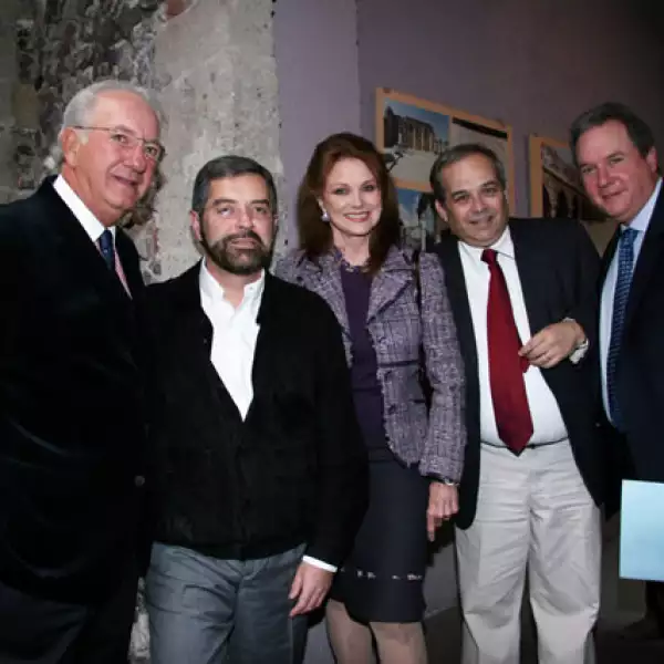 Homenaje a Jacobo Zabludovsky y Leon Davidoff.