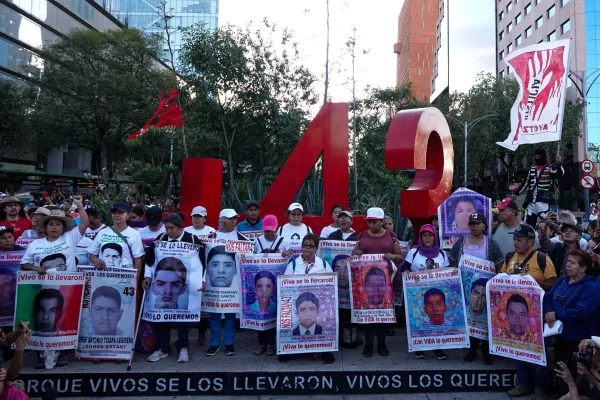 9 años Marcha 43 normalistas Ayotzinapa -10