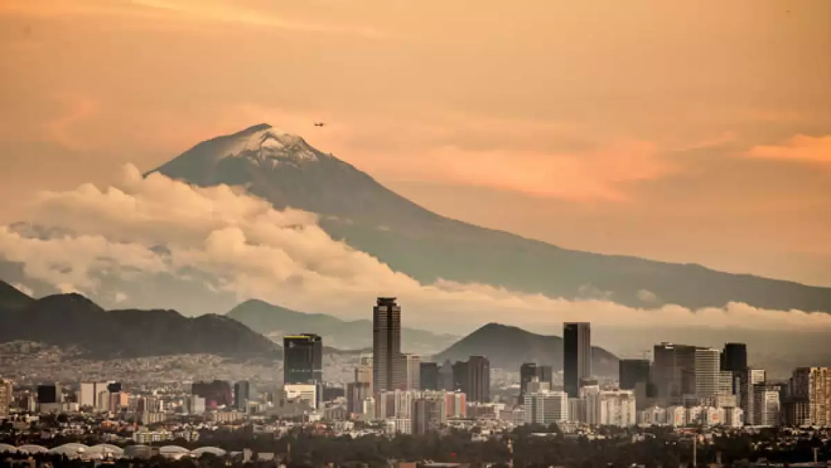 ciudad majestuosidad y tecnologia