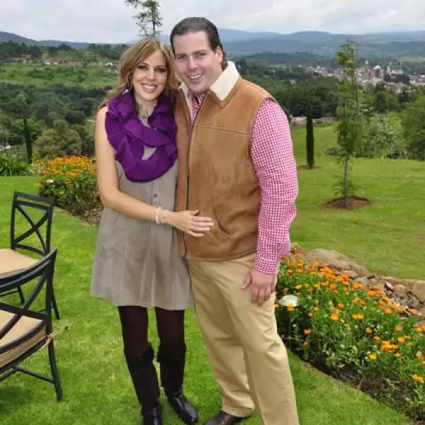 Civil Bety Vega y Rene Palme