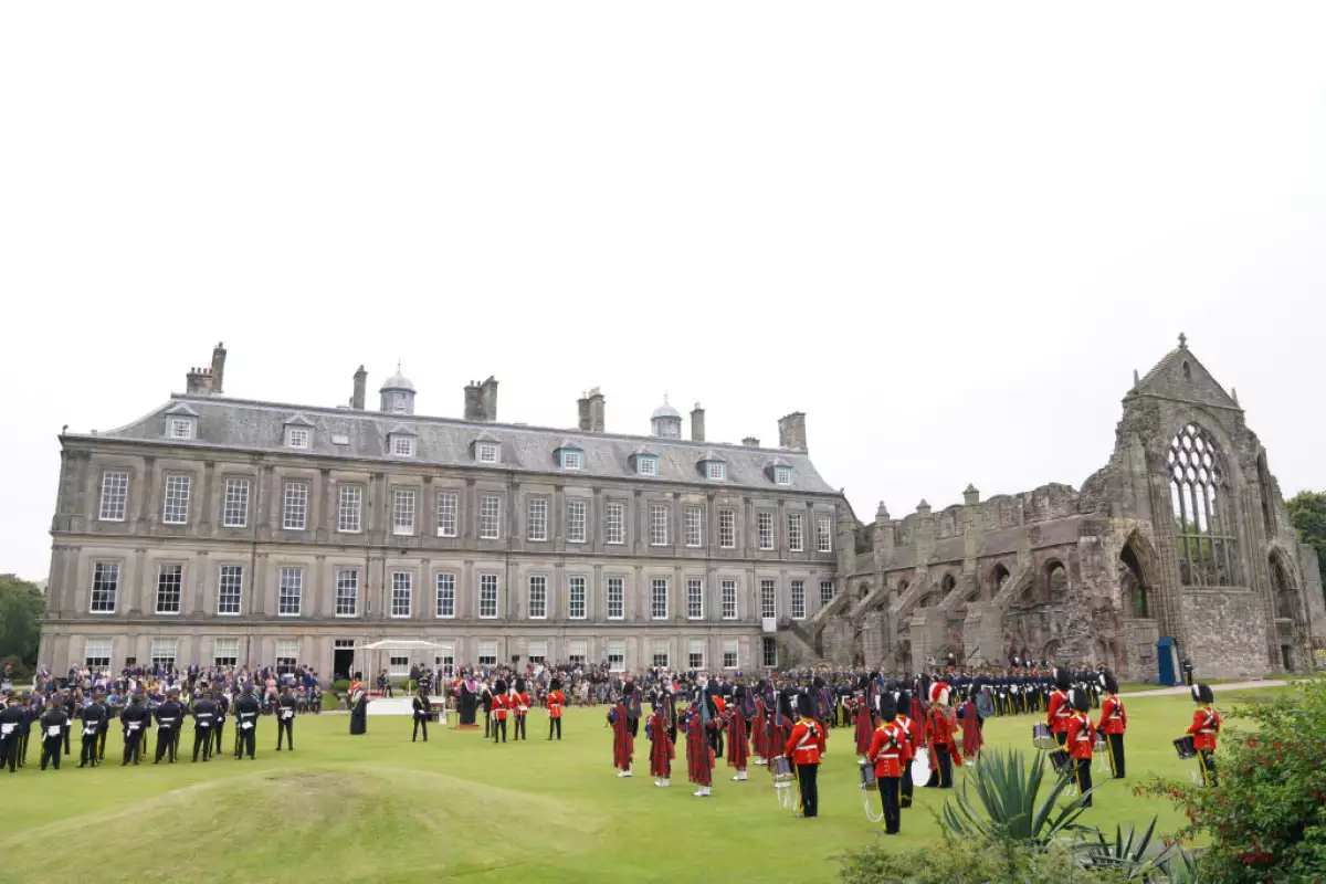 Palacio-Holyroodhouse.--